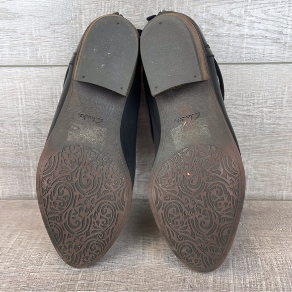 Clarks sz 8.5 black leather strappy ankle boots - Picture 11 of 13